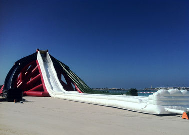 branco vermelho inflável gigante do PVC da corrediça de água da parte externa longa de 75m com Bolwer