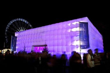 Barraca inflável do cubo da iluminação roxa gigante impressa para a exposição