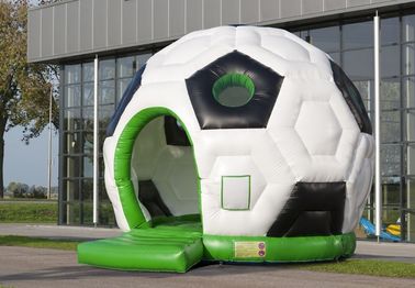 Grande leão-de-chácara de salto inflável super da bola de futebol da casa do salto do Moonwalk