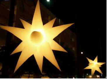 O céu inflável personalizado da estrela dos produtos da propaganda conduziu luzes para o partido
