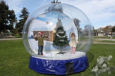 Aprovação de anúncio gigante bonita transparente exterior do CE do globo da neve de Inflatables