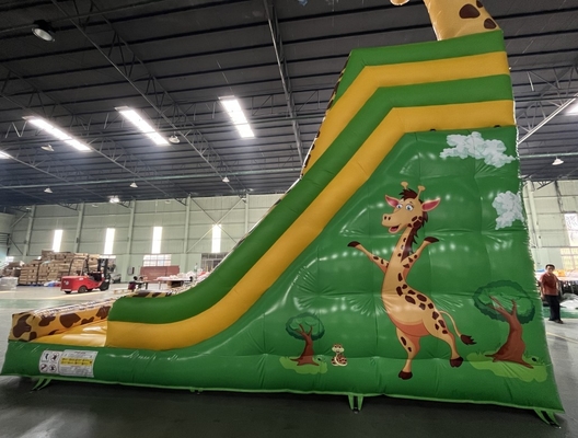 A água de Plato Commercial Giraffe Double Inflatable desliza o tema dos desenhos animados