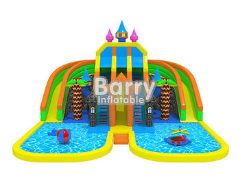 Nomes infláveis do parque de diversões do castelo engraçado com associação e brinquedos de flutuação infláveis