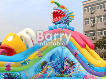 Equipamento inflável exterior do parque de Amusment da piranha de Carzy do verão quente para crianças