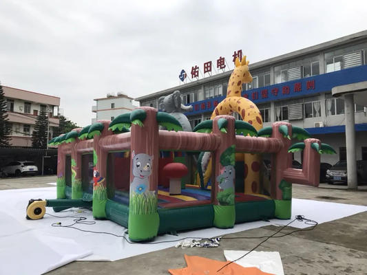 Parque de diversões inflável temático da selva parque de diversões castelo de salto com escorregador
