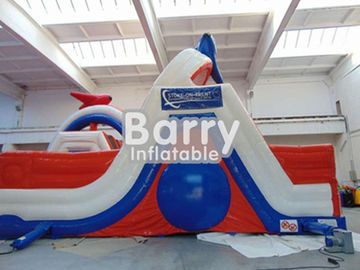 Jogos infláveis gigantes do curso de obstáculo da explosão dos adultos PVC de 30 x de 8 x de 7m 0.9mm