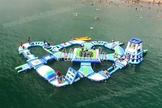 Parques aquáticos flutuantes de PVC de 0,9 mm Parques aquáticos infláveis ​​ao ar livre personalizados