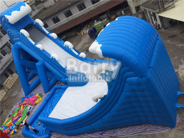 Corrediça de água inflável gigante azul da onda 36 * 20 * 15m com o ventilador da associação CE/UL