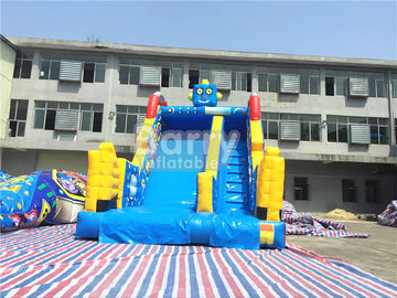 O robô pequeno das crianças inflável seca a corrediça para o parque de diversões/negócio alugado