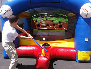 Os adultos caçoam jogos infláveis dos esportes/o jogo basebol inflável do alvo com PVC