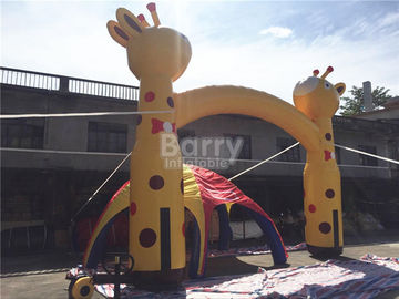 Arco inflável do girafa amarelo para o evento com o logotipo que imprime SCT EN71