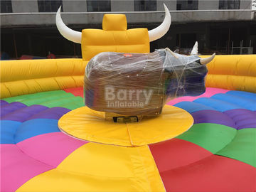 Grandes jogos mecânicos infláveis engraçados para 1 pessoas, passeios infláveis de Bull