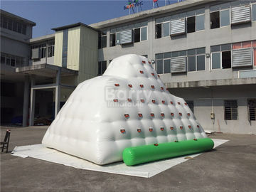 Iceberg inflável da água do PVC dos bens 0.99mm/parede de escalada inflável