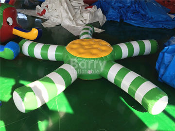 Brinquedos infláveis herméticos da água do PVC do costume 0.9mm para a promoção