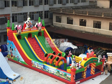 As crianças saltam o campo de jogos inflável do castelo/parque inflável Mickey Cartoon Inflatable Amusement Park do divertimento