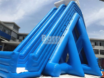 Corrediça inflável gigante das pistas dobro azuis para o fogo da associação de água - retardador