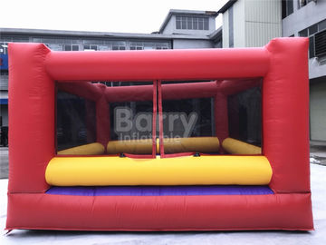Dos jogos infláveis dos esportes das crianças/adultos encaixotamento Bouncy gigante vermelho e amarelo final com luvas