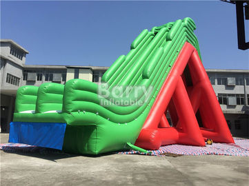 Corrediça de água inflável gigante personalizada das pistas do dobro do PVC para o parque do Aqua