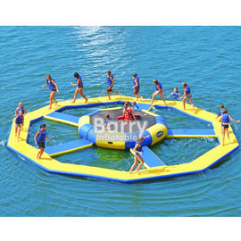 A água inflável do parque da água do leão-de-chácara brinca/trampolim inflável