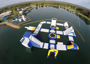 Parque inflável gigante da água das crianças surpreendentes para o mar/oceano 17x8m Customzied