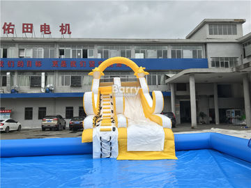 Corrediça inflável personalizada do parque da água com o campo de jogos inflável da associação/crianças