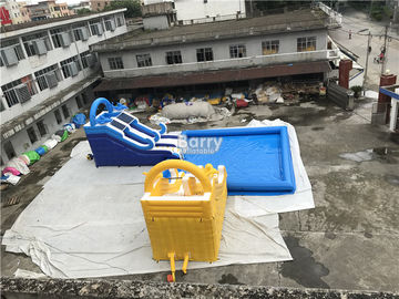 Corrediça inflável personalizada do parque da água com o campo de jogos inflável da associação/crianças