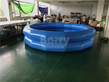 Crianças internas e água exterior que joga a associação inflável redonda da nadada do anel da associação 2