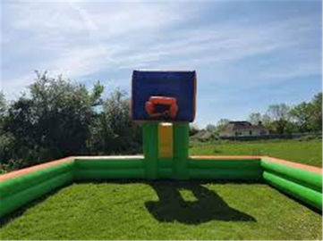 Corte inflável portátil do jogo de basquetebol com a aro do tiro para crianças