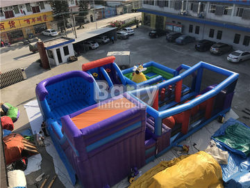 Parque de diversões inflável do tema do salto interno planejar e de projeto para crianças