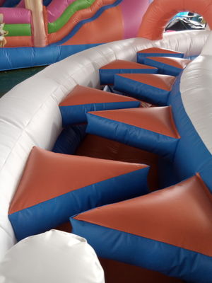 Campo de jogos inflável inflável do trampolim do pente do curso de obstáculo