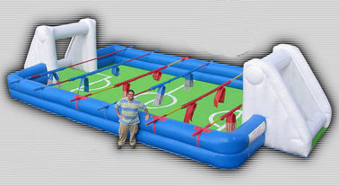 Campo de futebol inflável interno dos adultos infláveis interessantes dos jogos dos esportes