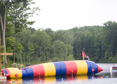 A água inflável emocionante brinca/a gota catapulta da água para o parque de diversões