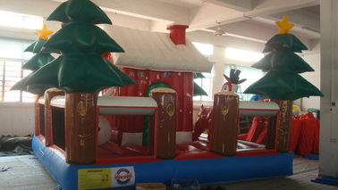 Dos produtos infláveis da propaganda do PVC casa gigante de Papai Noel da explosão para a criança