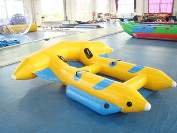 Brinquedos infláveis frescos da água, amarelo e de encerado do PVC peixes de voo infláveis
