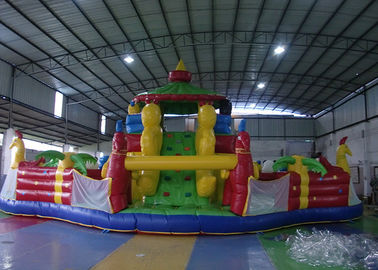 Campo de jogos inflável impermeável vívido da criança, parque de diversões inflável