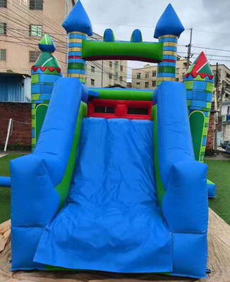 Expedição rápida Bouncer inflável Combo de material de PVC Casa de salto com deslizamento e anel de basquete
