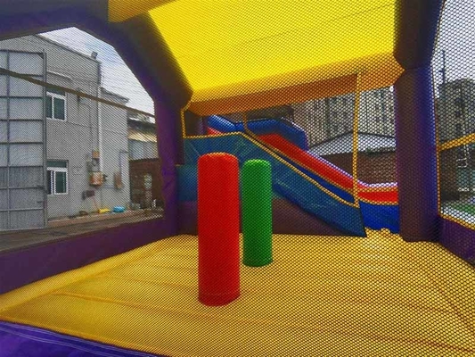 Casa de salto personalizada para crianças com combinação de slide e anel de basquete