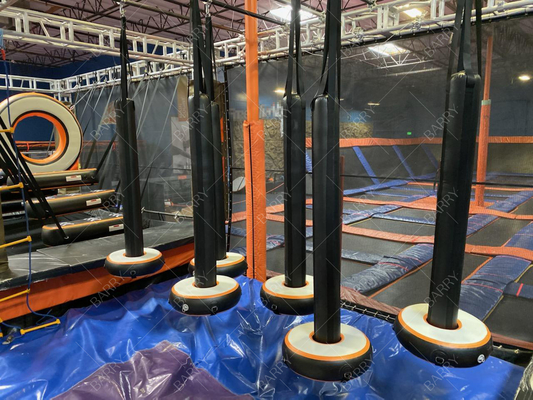 Curso de obstáculos para crianças Indoor Construir um equipamento de ginásio de parkour Curso de guerreiro pistão