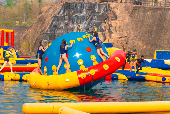 Parque aquático flutuante de PVC personalizado para piscina
