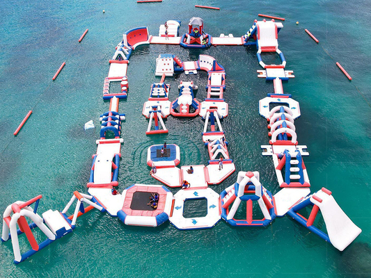 Parque aquático flutuante de PVC inflável personalizável com kits de reparo OEM / ODM Disponibilidade