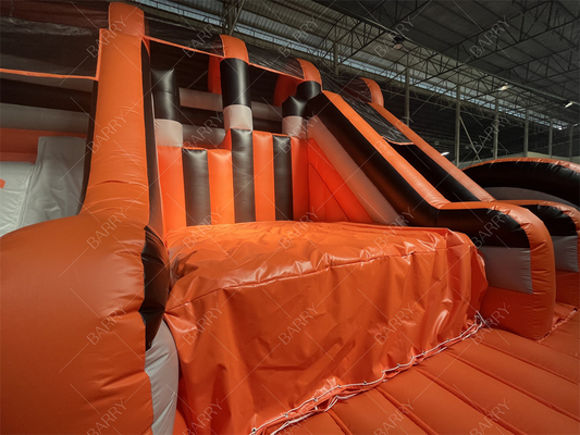 Commercial Children Indoor Playground Set Parque temático inflável com jogo esportivo