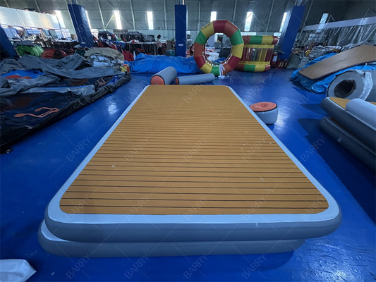 Jogo de desporto aquático de luxo inflável Bana plataforma de doca inflável festa de praia Bana inflável cabana flutuante