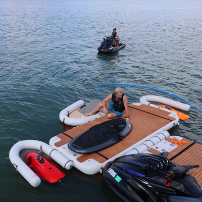 Doca flutuante inflável em forma de U para barcos a motor Doca de jet ski inflável
