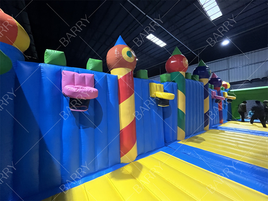 Parque aquático ao ar livre Parque temático aquático inflável Parque de brinquedos indoor Parque de trampolim