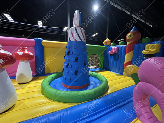 Parque aquático ao ar livre Parque temático aquático inflável Parque de brinquedos indoor Parque de trampolim