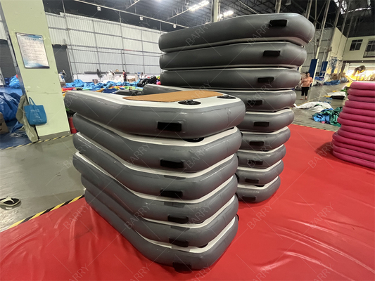 Rampa de água para cães inflável personalizável com bomba de ar