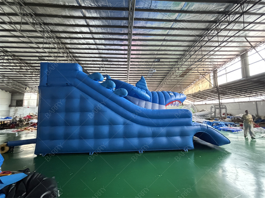Grande tubarãoSlide inflável para piscinaSlide inflável para piscina de verãoSlide inflável de água para crianças e adultos