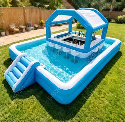 Ultimate Backyard Water Party Station Bar de piscina flutuante inflável com deslizamento e dossel
