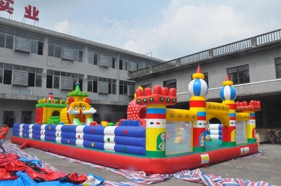 castelo Bouncy de salto inflável do tema dos desenhos animados da casa 30x10m do PVC de 0.55mm