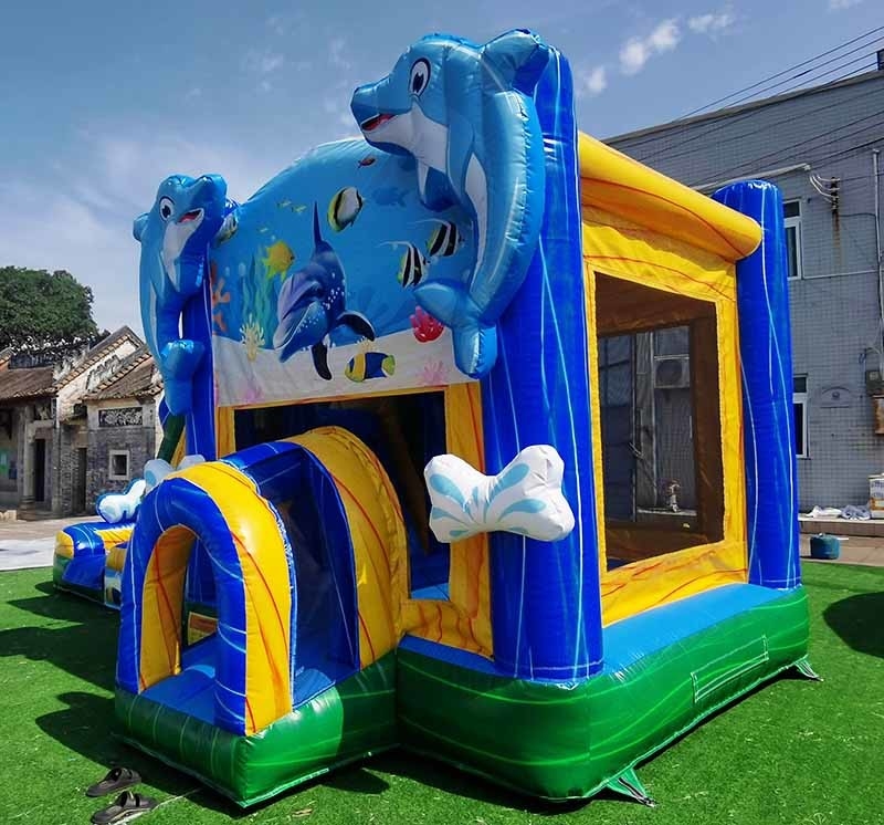Casa de salto de golfinho feita sob medida com deslizamento do mundo subaquático temático castelo de saltos para crianças